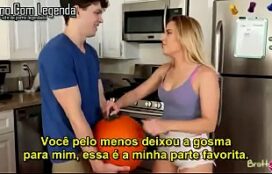 Nikki Brooks Legendado