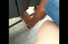 Mulher Sendo caliente No Ônibus